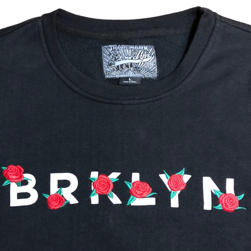 BROOKLYN CLOTH Unisex Embroidered Roses BRKLYN Sweatshirt - Picture 7 of 8
